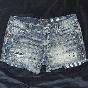 Miss Me stars and stripes shorts 32